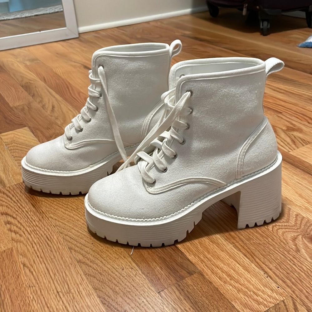 Adika platform chunky heels
